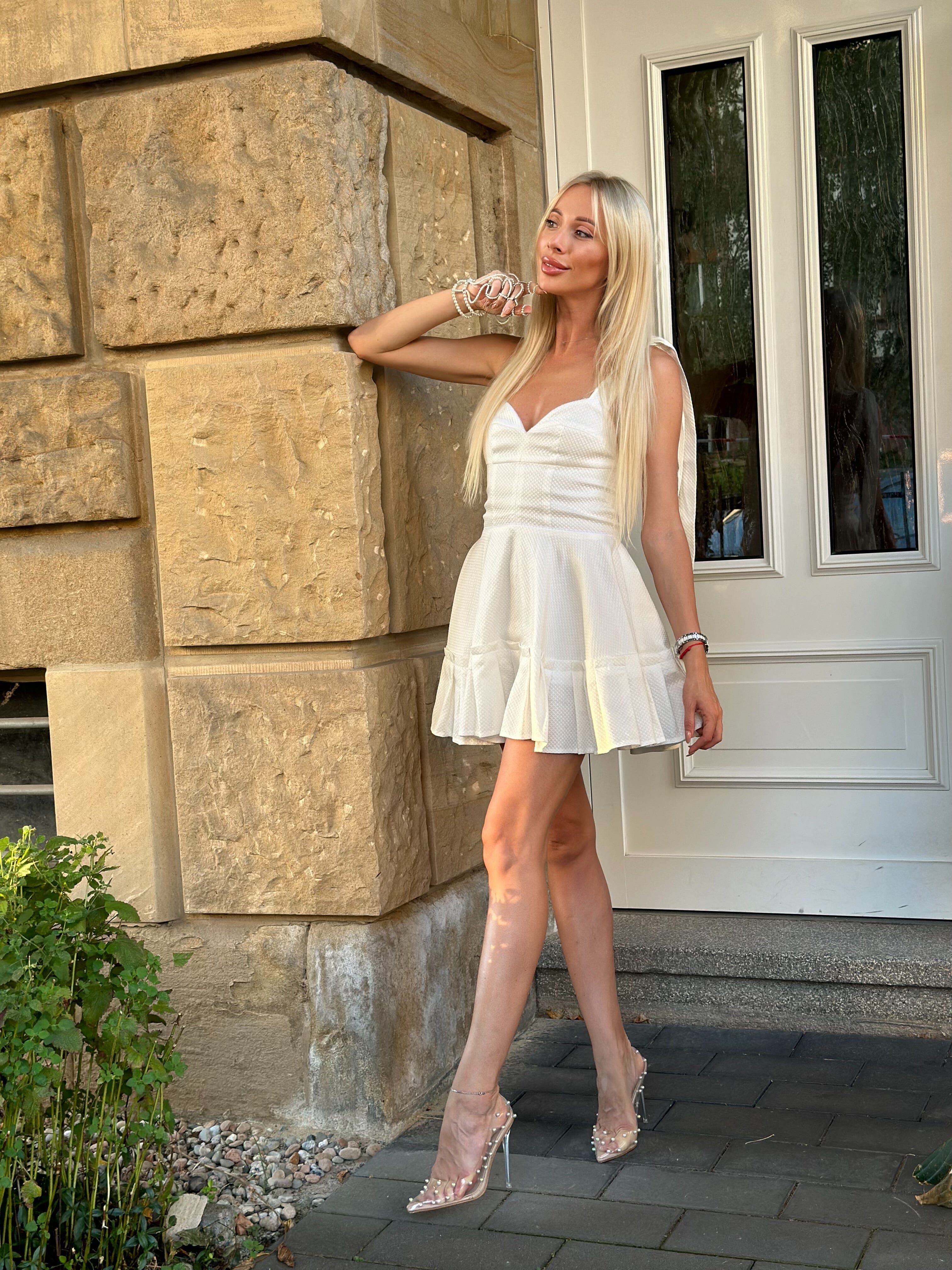 Voluminous mini dress