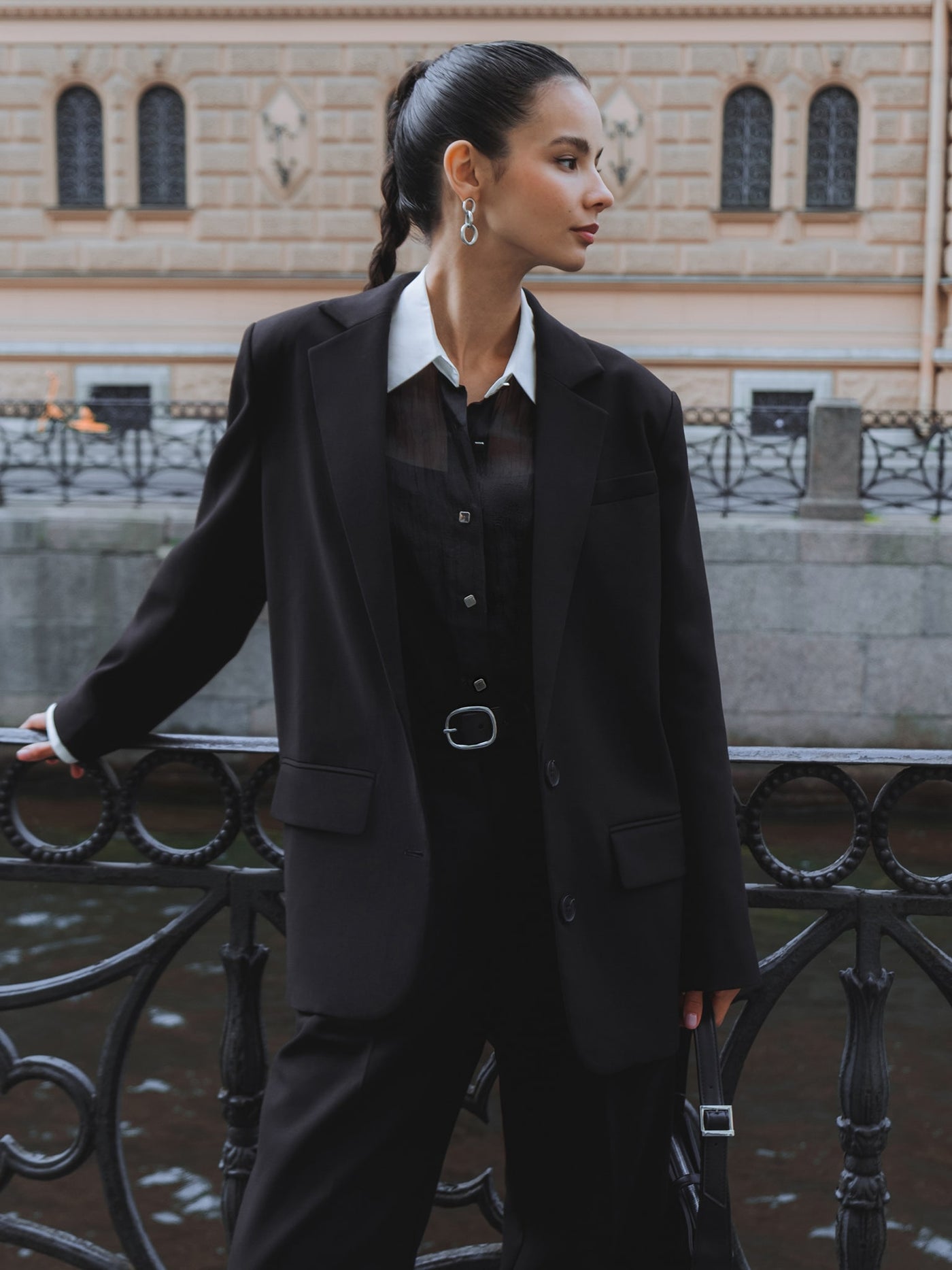 MONA  Black Single-Breasted Suit Jacket