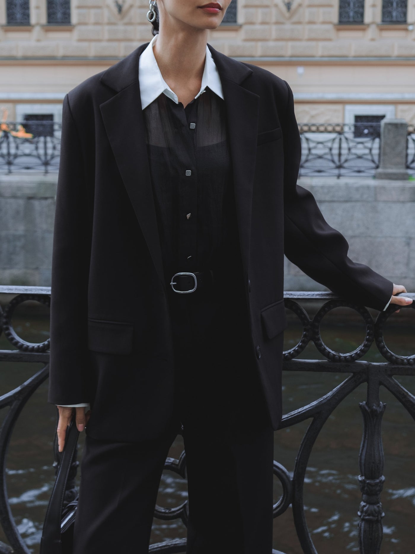 MONA  Black Single-Breasted Suit Jacket