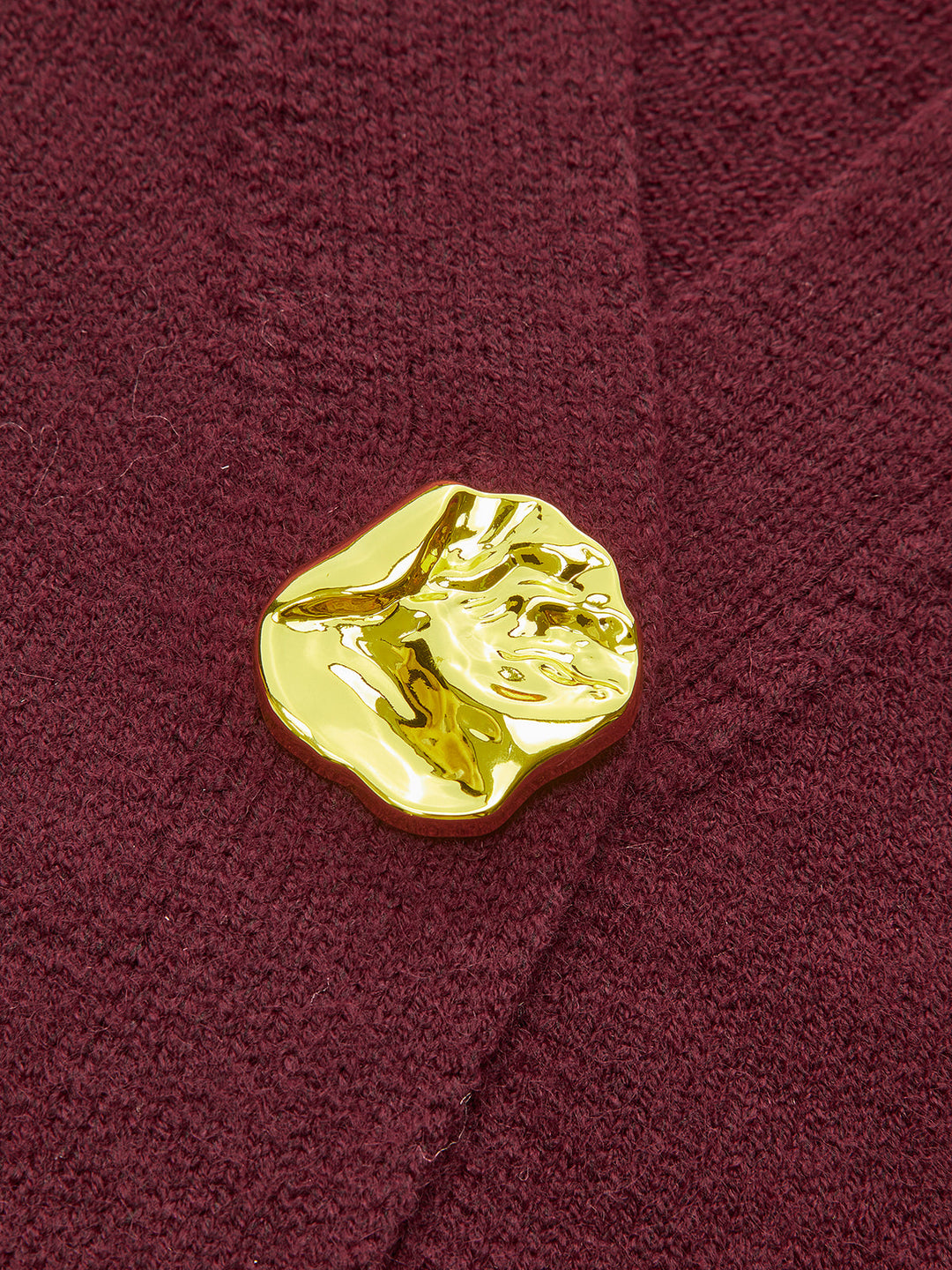 Елегантен къс кардиган с метални копчета 