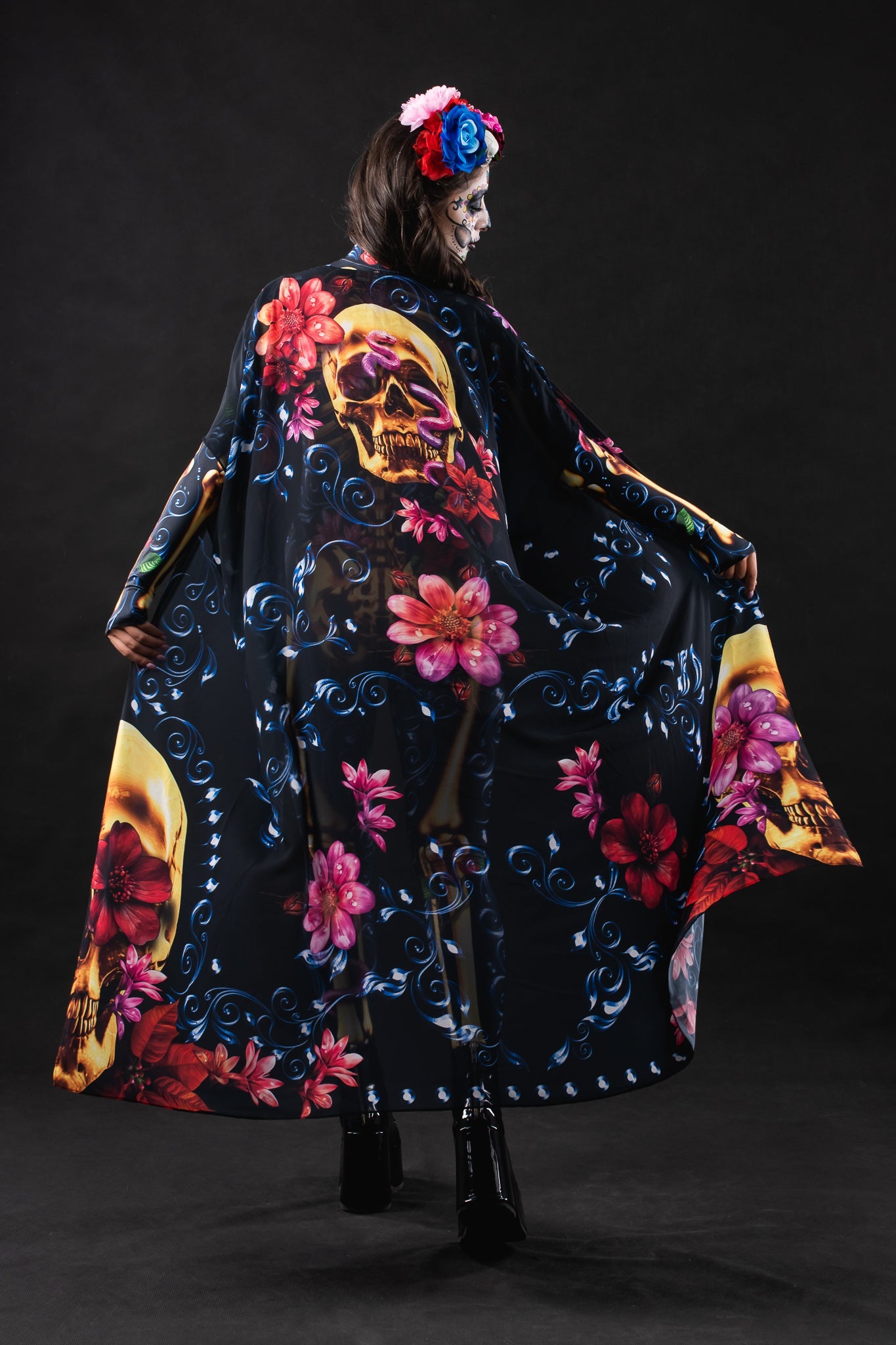 BLUE ORNAMENTS Sheer Printed Halloween Kimono