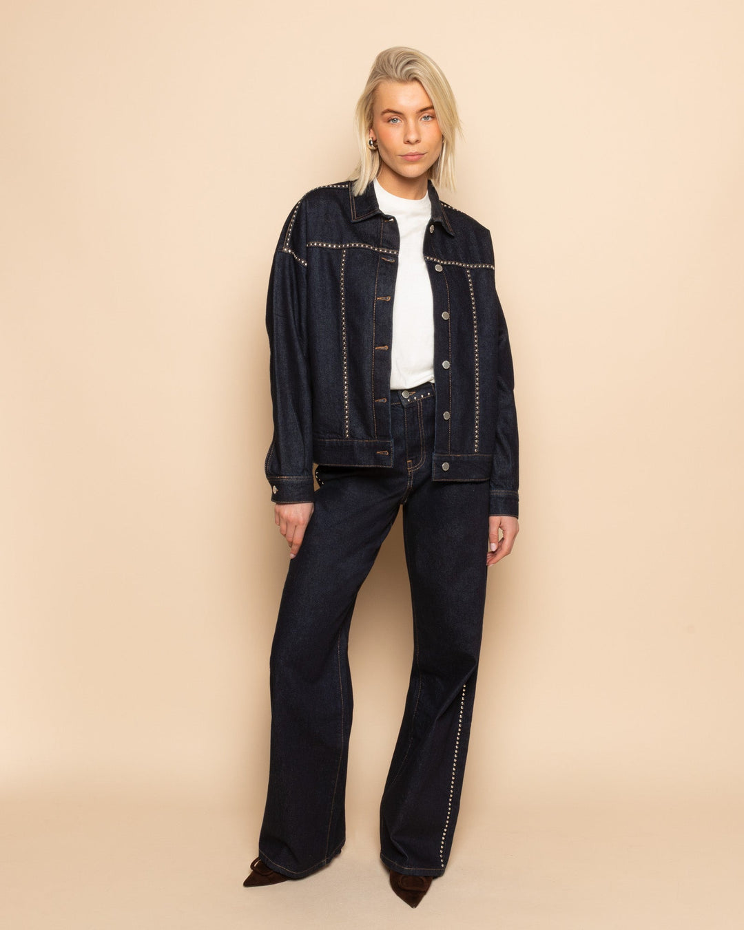 LIA STUD DENIM JACKET RIGID BLUE