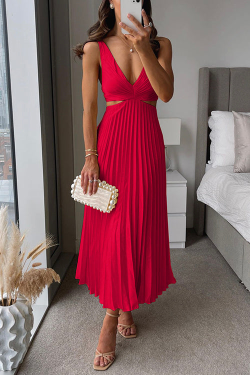 EVA™ | Cut Out Waist Sleeveless Pleated Maxi Dress - Celestia Couture