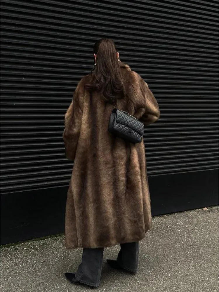 Beatrix Loose faux Fur Jacket