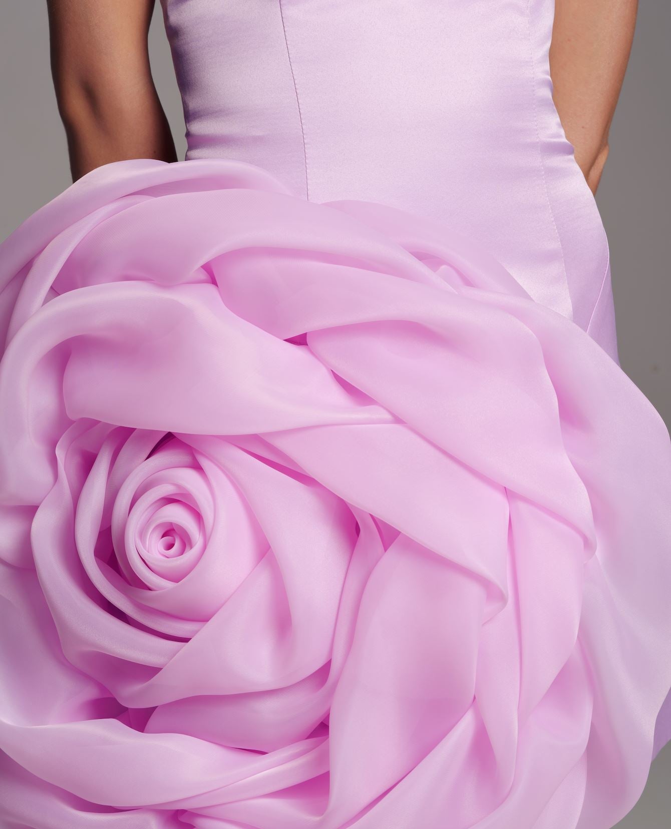 Short dress with a large organza rose on the front