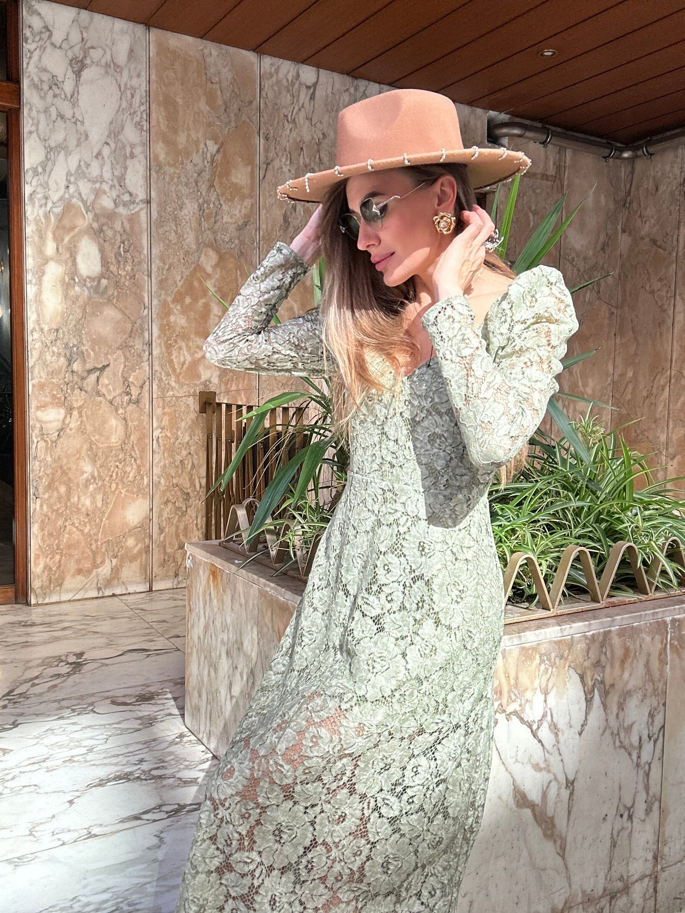 Lace Midi dress (2)