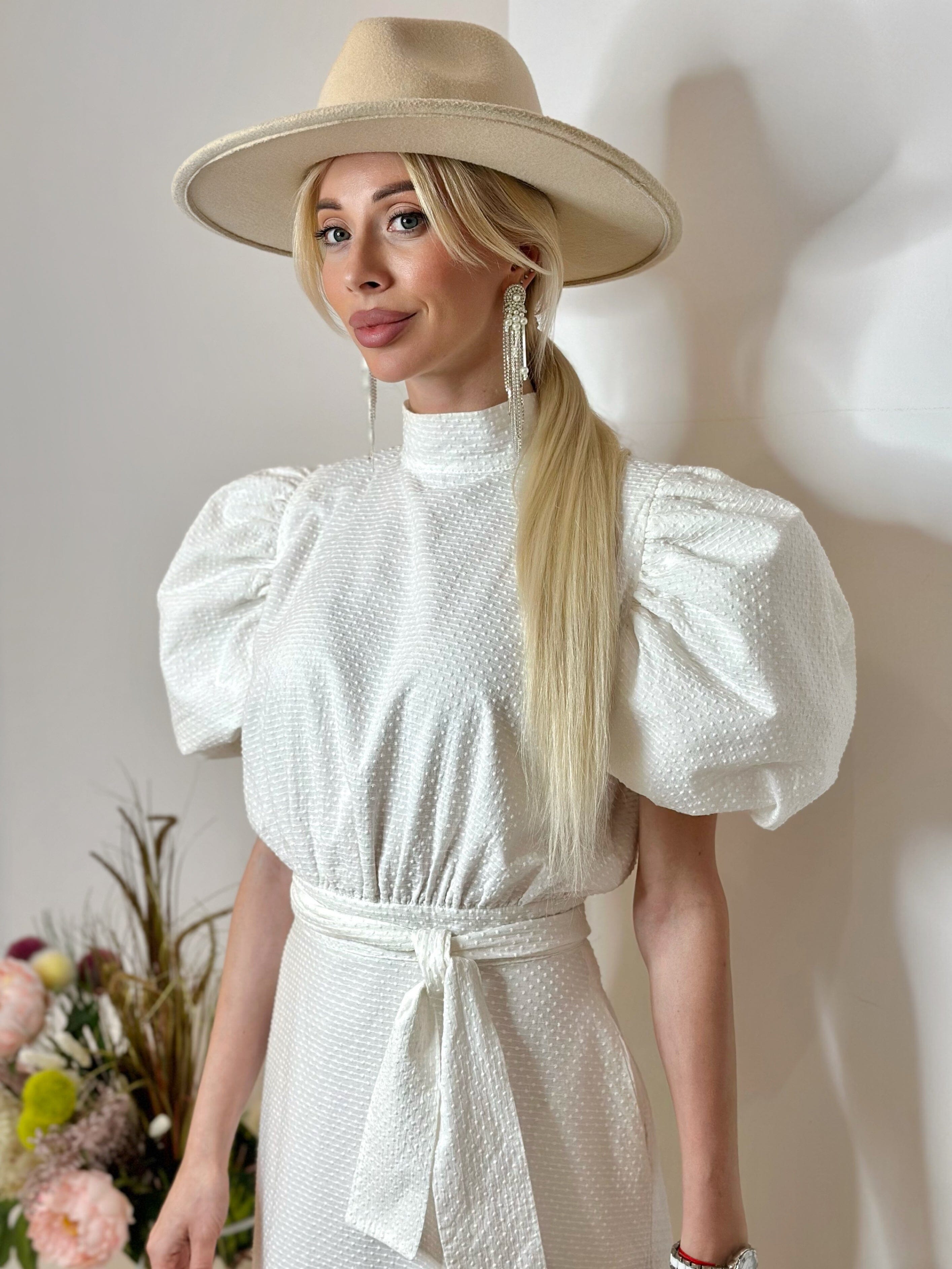 White puffed midi dress(1)