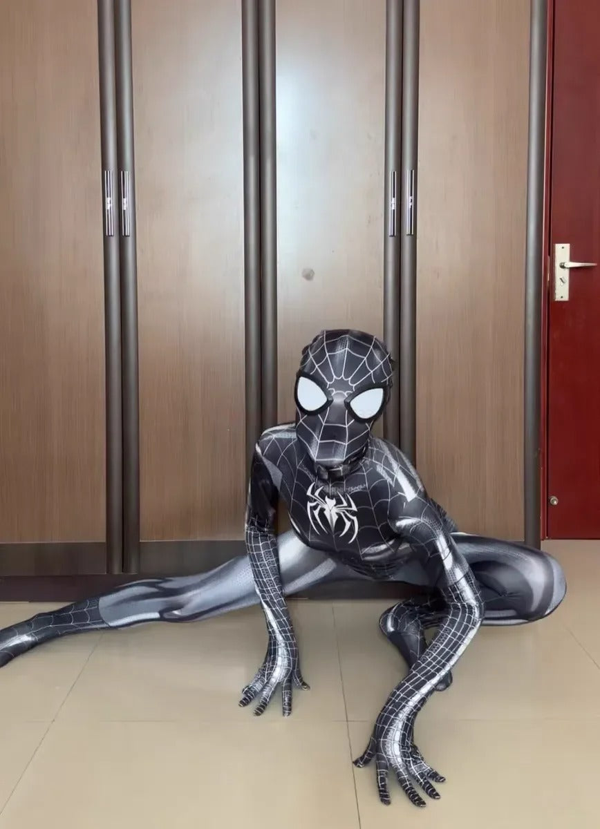 A Superhero Spider Women Costume