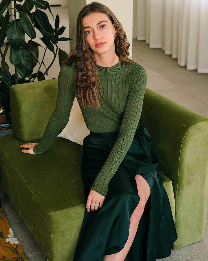 The Round Neck Ribbed Knit Sweater - Celestia Couture